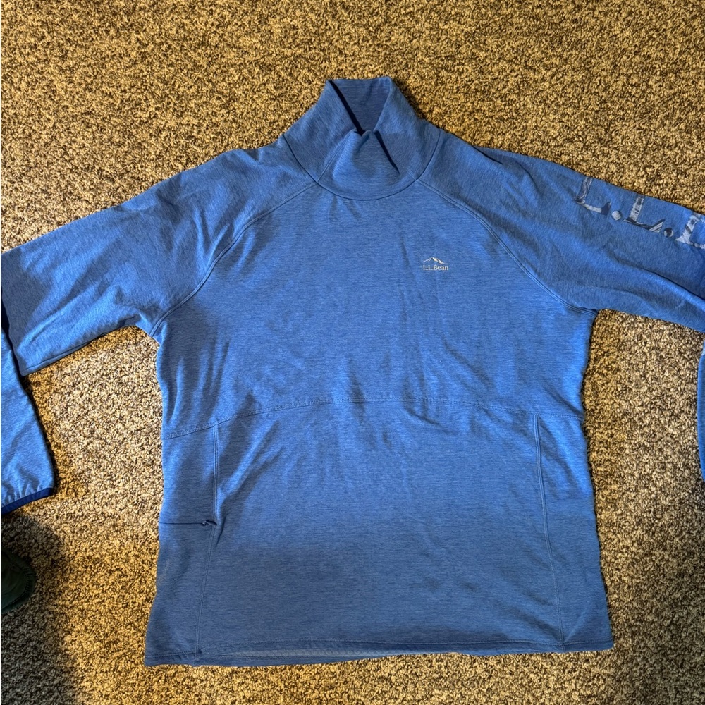 Women’s Blue grid sweatshirt